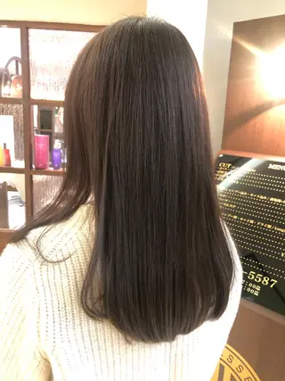 セミロング 艶髪/透明感カラー ✨KIKOのヘアスタイル