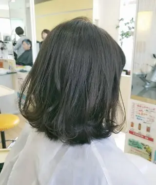 ミディアム カラー 関口 友菜のヘアスタイル