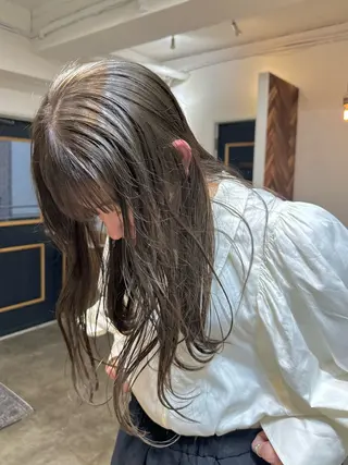 セミロング NAGISA髪質改善 &透明感カラー🪞のヘアスタイル