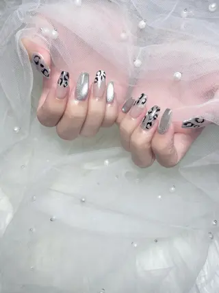 ネイル IBUKI PEEKABOO梅田のネイルデザイン