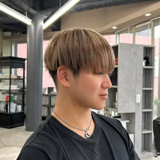 カラー メンズ ESQUISSE リコのヘアスタイル