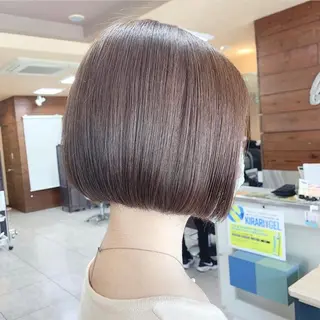 ショート レイヤー/艶髪カラー 森本くるみのヘアスタイル