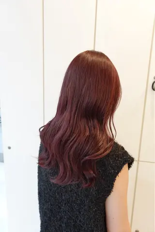 ミディアム カラー IORI/暖色カラー 顔まわりカットのヘアスタイル