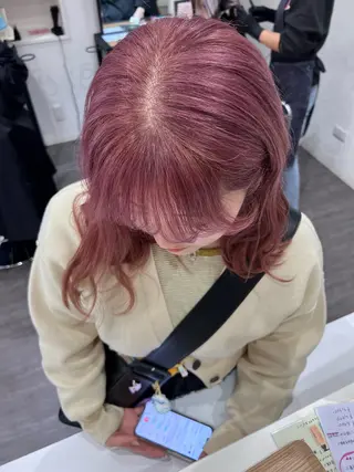 ミディアム トップスタイリスト/ アユミのヘアスタイル