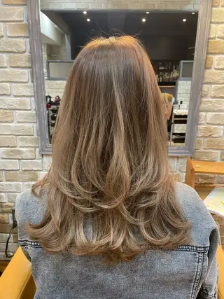 セミロング レイヤースタイル⭐️ 村上のヘアスタイル