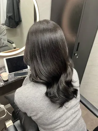 ミディアム カラー なんば/個室サロン タナカヒナ🌼のヘアスタイル
