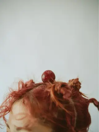 RE -NAのヘアスタイル