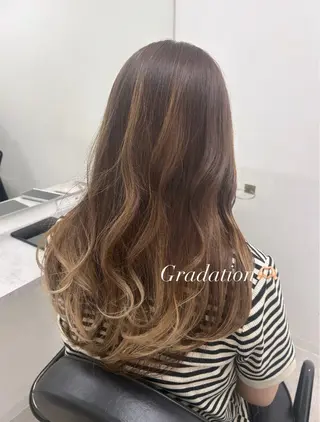 セミロング カラー ヘアアレンジ 梅木李奈🕊️ レイヤー/ハイトーンのヘアスタイル