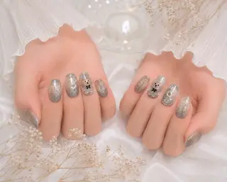 ネイル Reivl  Nails のネイルデザイン