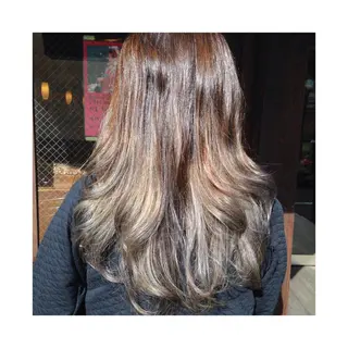 ロング やまもと すぐるのヘアスタイル