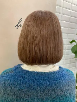 ショート カラー hubhair レイヤー/透明感のヘアスタイル