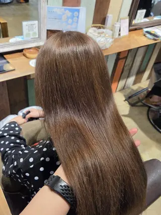 セミロング 谷岡 沙也佳のヘアスタイル