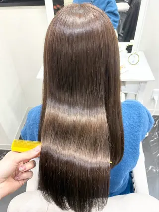 ロング カラー ナガラ エイジのヘアスタイル
