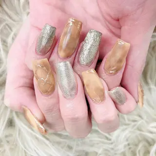 ロング ネイル Y. Sのネイルデザイン