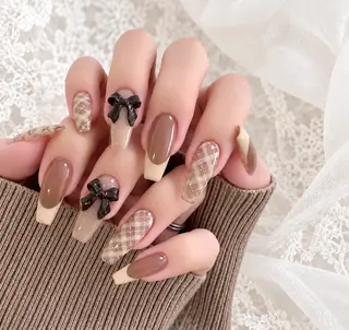 ネイル Reika Nail _ Royalのネイルデザイン