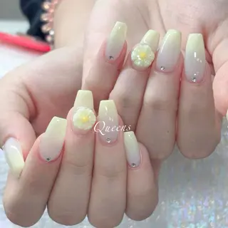 ネイル Queens マオのネイルデザイン