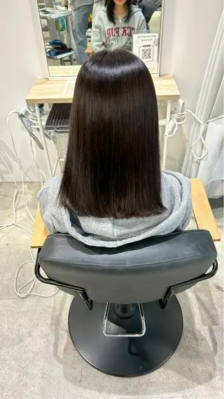 ミディアム カラー himari💜 酸性ストレートのヘアスタイル