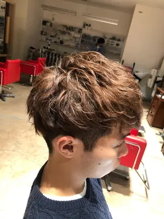 ショート カラー レオン澄川 齊藤のヘアスタイル