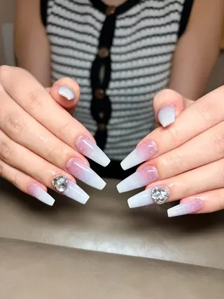 ネイル I pinknail 韓国風·持ち込み専門のネイルデザイン