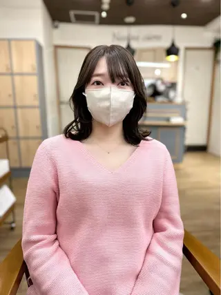 ミディアム カラー パーマ ヘアアレンジ メンズ キッズ ネイル マツエク・マツパ アイブロウ 似合せレイヤー／ 柔らか透明感カラーのヘアスタイル