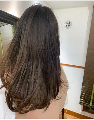 ロング 杉山 憂人のヘアスタイル