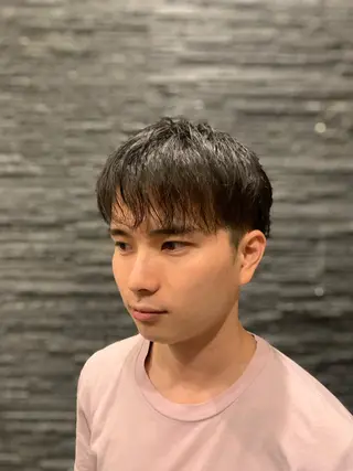 ミディアム 山内 敢史のヘアスタイル