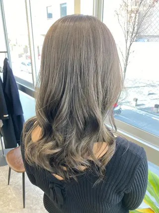 セミロング カラー Chainon 山中 拓也のヘアスタイル