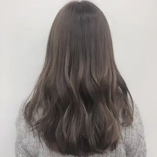カラー 村上 遼華のヘアスタイル
