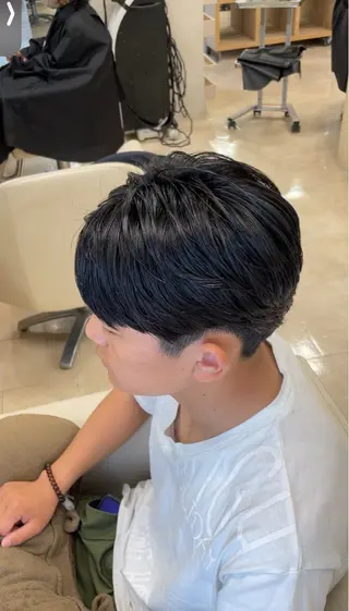 メンズ シャドウパーマ／骨格 矯正カット　トモキのヘアスタイル