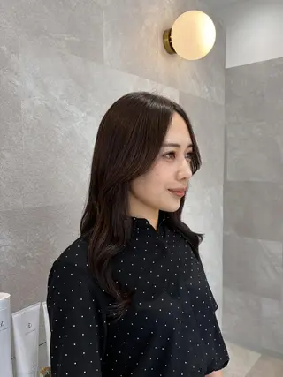 セミロング 韓国ヘアケアブリーチ 莉奈のヘアスタイル