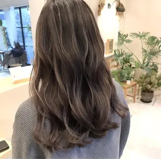 ロング カラー ハイライト／艶カラー 大河シンジのヘアスタイル
