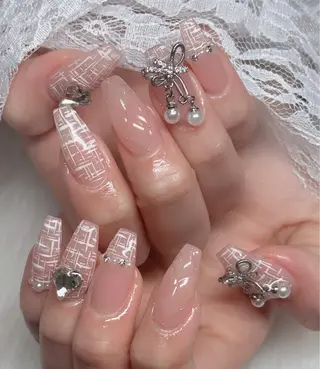 アイブロウ neco H.babynailのネイルデザイン