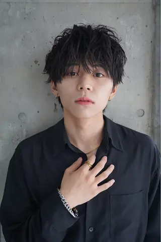 カラー パーマ メンズ パーマ特別価格🔥 宇宙のヘアスタイル