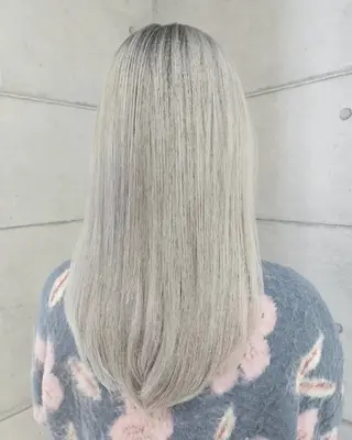 カラー ハイトーンカラー✂ tommyのヘアスタイル