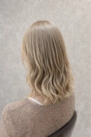 ミディアム カラー 垢抜け透明感カラー 🌻篠崎梓🌻のヘアスタイル