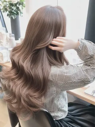 ロング カラー Maia🦋 博多 透明感カラーのヘアスタイル