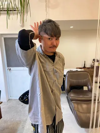 カラー メンズ 石田 俊介のヘアスタイル