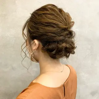 セミロング ヘアアレンジ カット スパのヘアスタイル