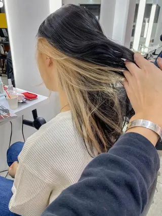 セミロング カラー 海外デザイン🇺🇸 石渡諒太のヘアスタイル