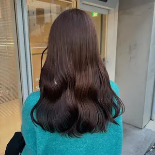 カラー 🧸柔らかベージュ/ 顔周りレイヤー/ミクのヘアスタイル