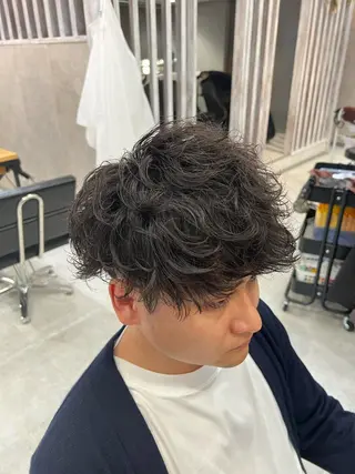 パーマ メンズ パーマ特化美容師 佐藤壮流のヘアスタイル