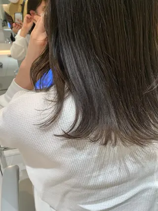 ミディアム カラー Takahashi Yuriのヘアスタイル