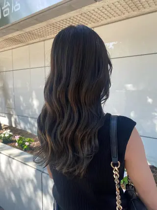 カラー タケタ モカのヘアスタイル