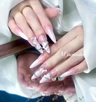 ネイル 🎀M nails✨ ビューティーのネイルデザイン