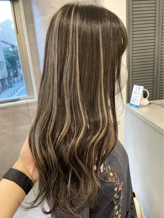 ロング Loob.TOKYO MIYA🌈のヘアスタイル
