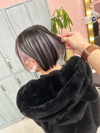 セミロング カラー ブリーチ特化🌈 MANATOのヘアスタイル