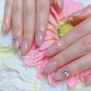 ロング カラー パーマ ヘアアレンジ メンズ キッズ ネイル マツエク・マツパ nail Berunaのネイルデザイン