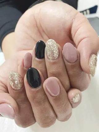 ネイル レイレア ネイルルームのネイルデザイン