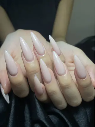 ネイル 𝓐𝓷𝓻𝓲 XiinhNailのネイルデザイン