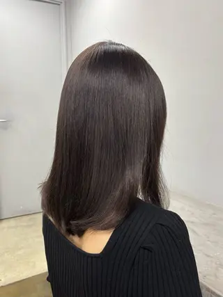 ミディアム 𝐀𝐦𝐞𝐫𝐢 /透明感カラーのヘアスタイル
